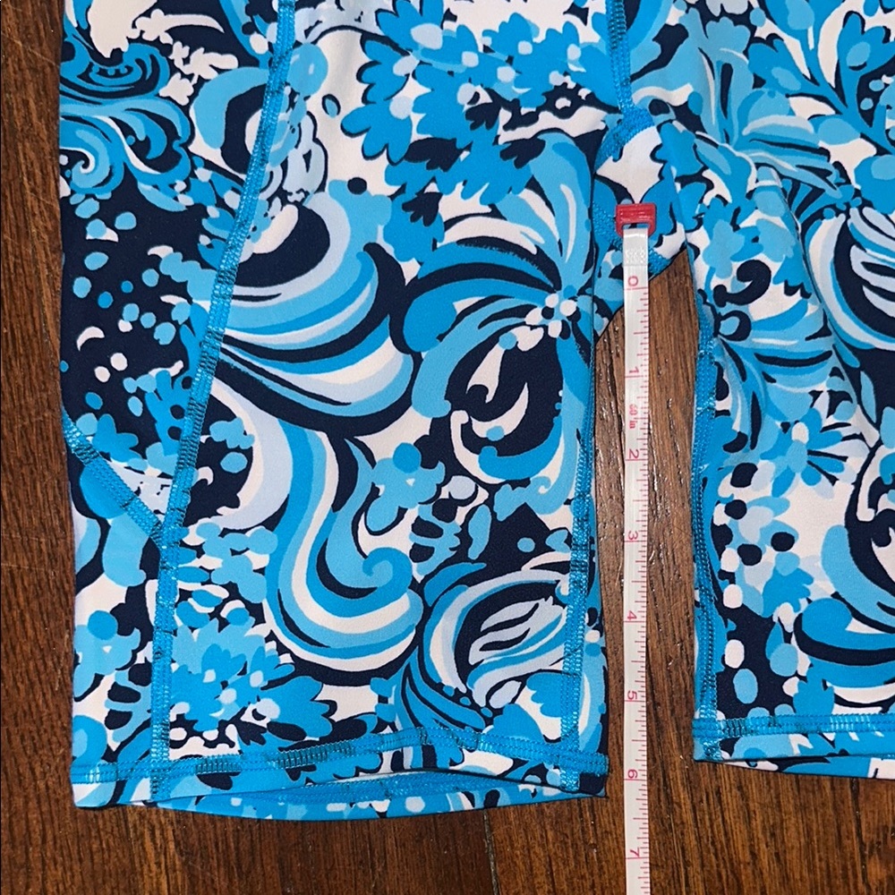 Lilly Pulitzer South Beach High Rise Shorts Resort White Mermazing sz XS - Picture 4 of 10